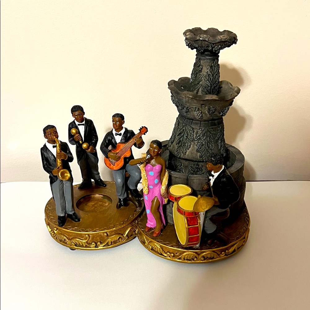 Jazz Band Figurine Set with Fountain(doesn’t work). Plays Two Melodies.
